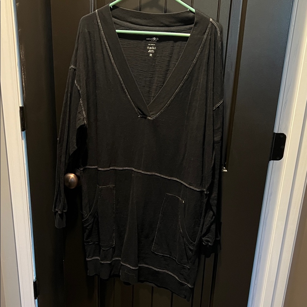 Natural Life Textured Black Top